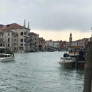 Apartment Palazzo Grassi And Accademia Bridge Superb House, Venice